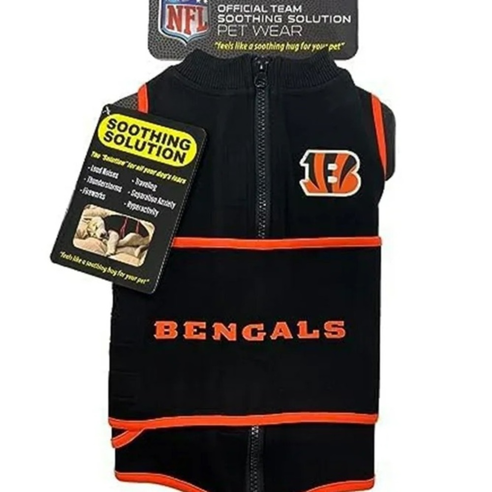 NFL CINCINATTI BENGALS dog soother zip up vest dog clothing coat apparel NWT